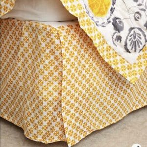ISO Anthropologie Zocalo Bedskirt - Queen